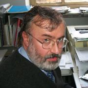 è Professore associato presso il Dipartimento di Elettronica del Politecnico di Torino ed è titolare dei corsi di progettazione di sistemi integrati e di microsistemi.
È responsabile del Laboratorio Microsistemi e Materiali dove svolge attività di ricerca applicata e trasferimento tecnologico nel campo dei sistemi elettronici integrati e dei microsistemi.
Le attività di ricerca principali sono la progettazione di sistemi e circuiti elettronici sia convenzionali che integrati su silicio, lo sviluppo di microsensori e microattuatori.
Dal 1991 è responsabile di progetti comunitari volti al trasferimento e allo sviluppo della microelettronica e dei microsistemi nelle piccole e medie imprese. Dal 1997 opera nel progetto europeo EuroTraining come responsabile ed organizzatore dei corsi sui Microsistemi.